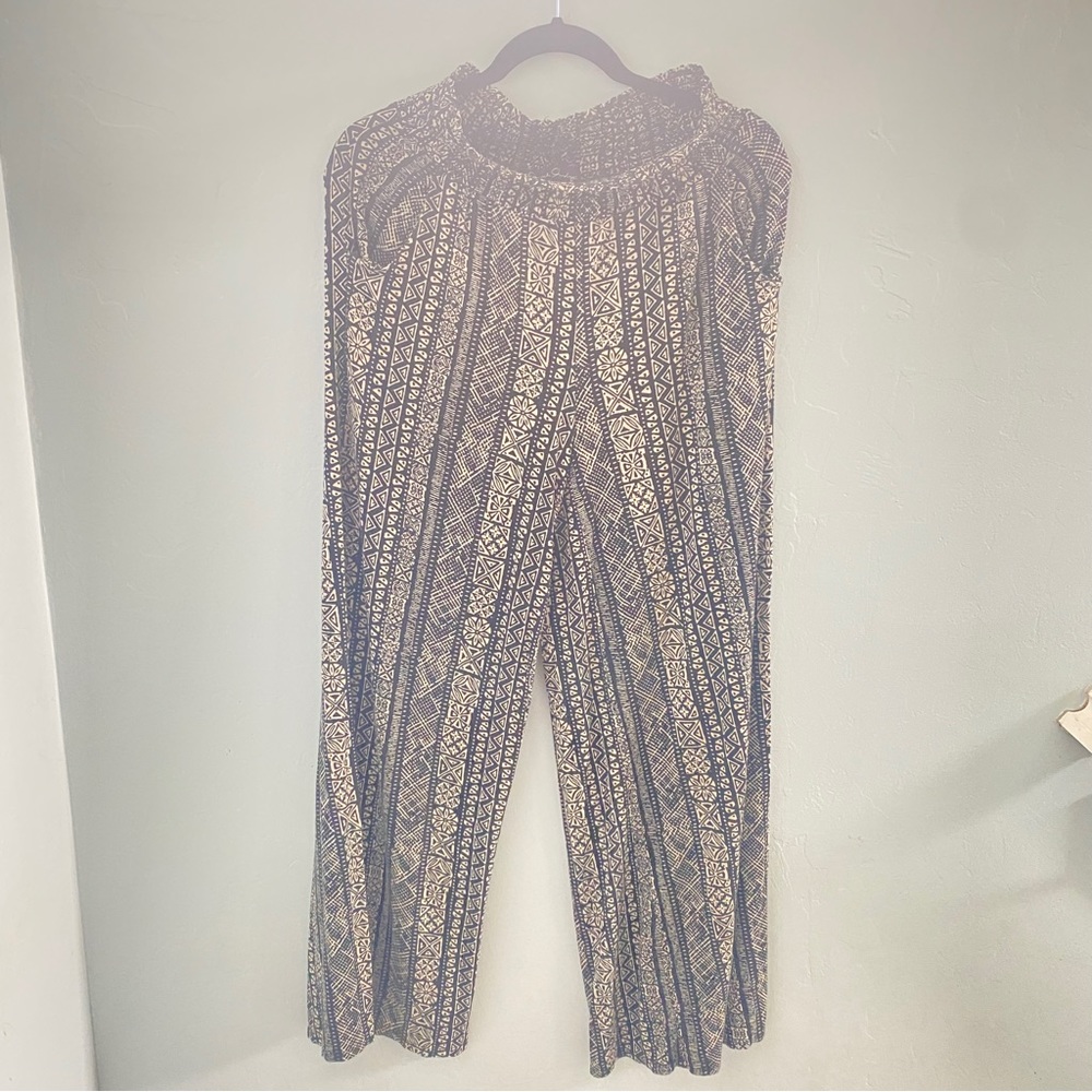 French Laundry Ladies Black/Cream Patterned Pants with Pockets